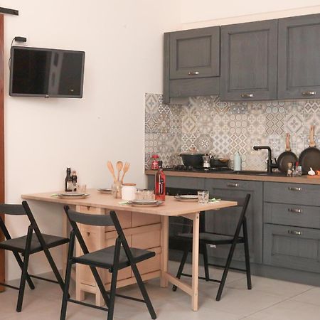 -Casa Trevisone- Hotel ซาแลร์โน ภายนอก รูปภาพ