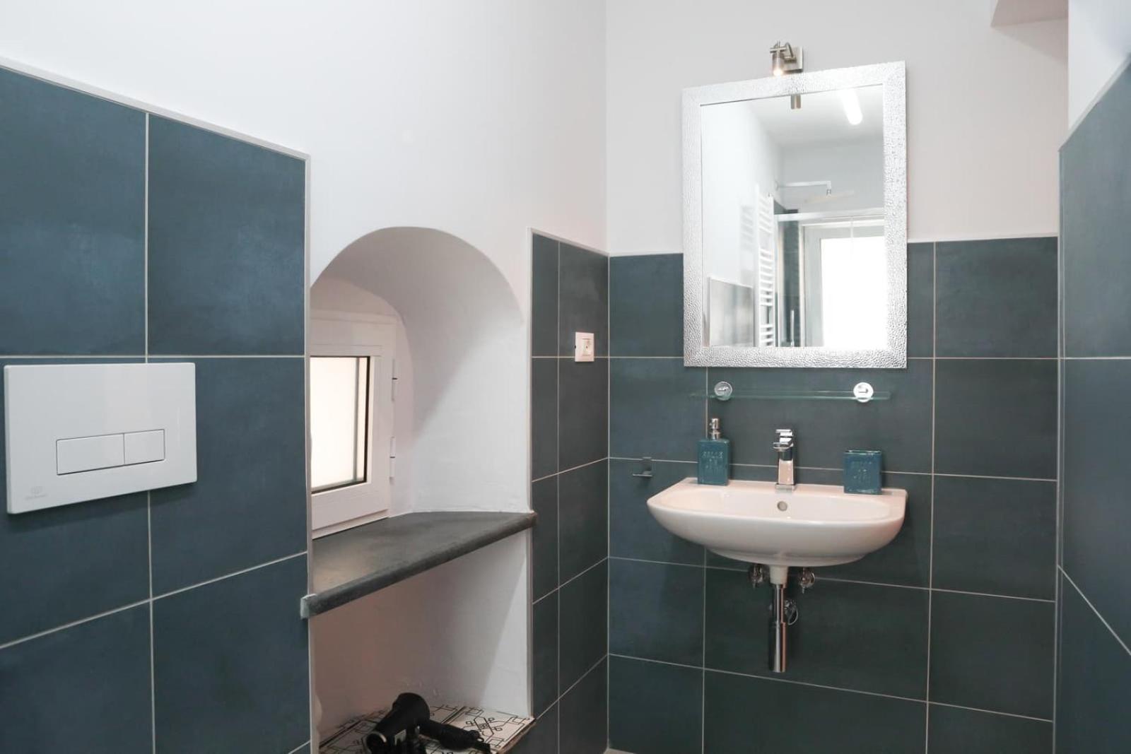 -Casa Trevisone- Hotel ซาแลร์โน ภายนอก รูปภาพ